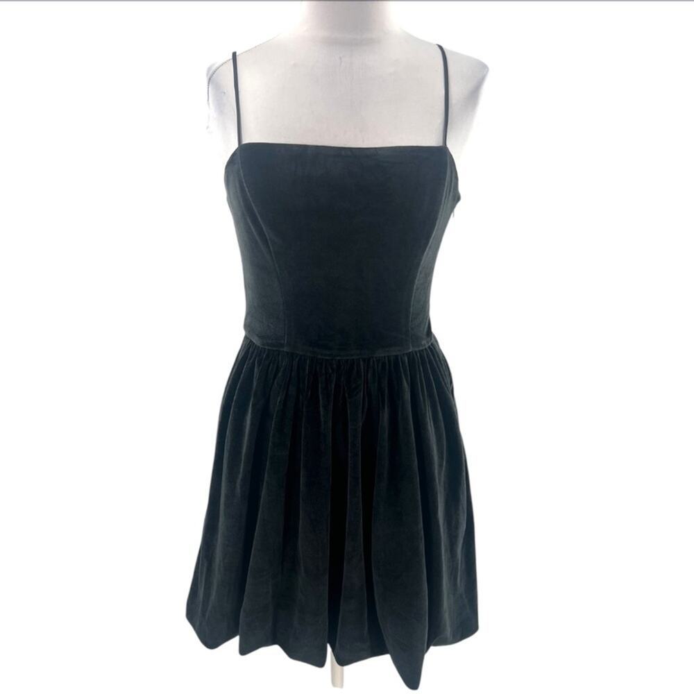 Abercrombie Fitch Soft Velvet Spaghetti Bubble Hem Mini Dress Black sz M - Picture 3 of 7